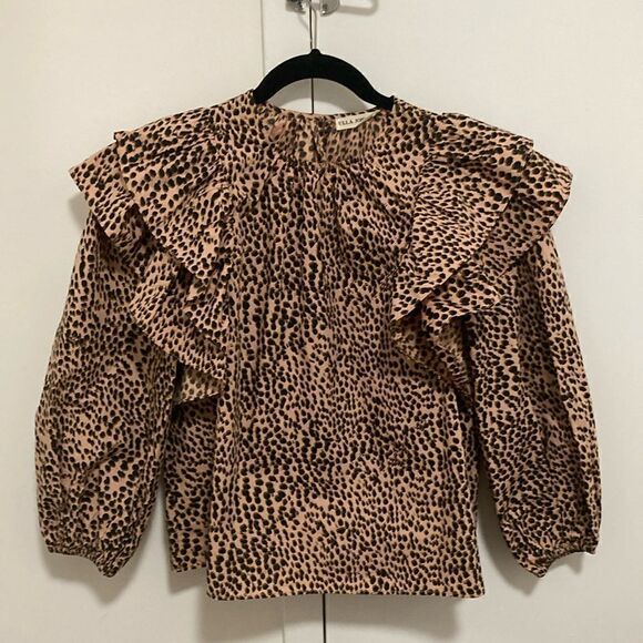 Ulla Johnson Tops - Ulla Johnson NWOT Cotton Ruffled Long Sleeve Blouse in Chettah Print.Size 0.